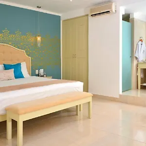 מלון Unic Design & Restaurant- 5th Avenue (adults Only), פלאייה דל כרמן